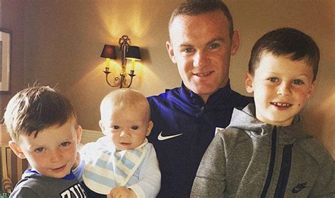 how many kids does wayne rooney have